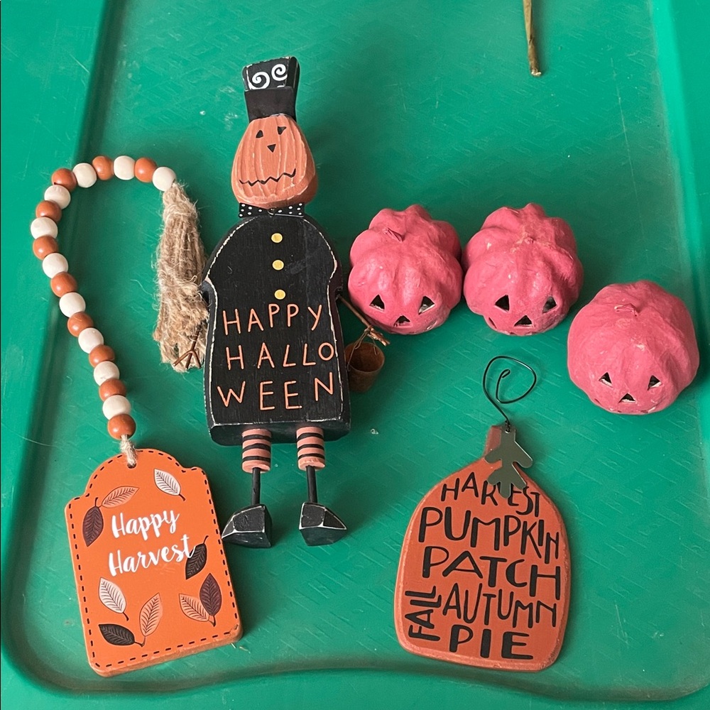 Halloween Themed Decor Lot